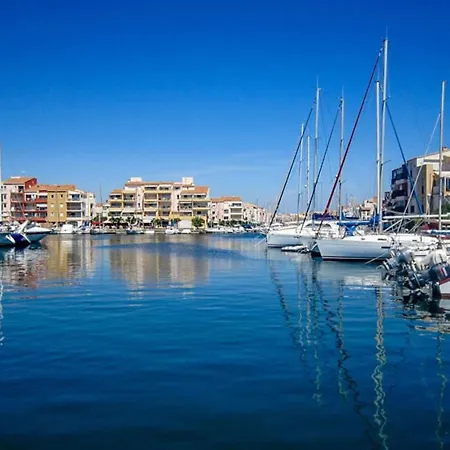 Nice Flat With Swimming Pool Cap D'agde *